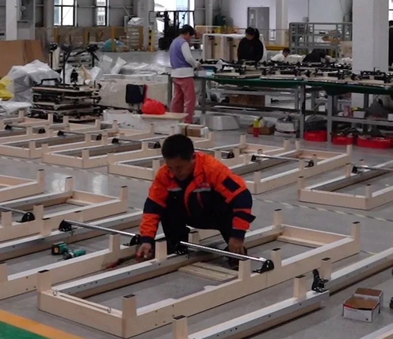 Foldable Pilates Exercise Machine with Wooden Legs