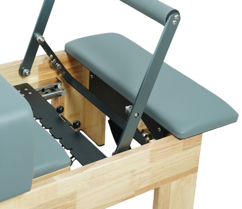 Wavar Pilates Oak Reformer Machine with Built-in Footbar