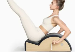 Upgrade User Experience: 
According to customer needs, we add accessories to the product to make it more convenient for daily use. For example, a pair of handles are added to the spinal corrector to facilitate movement.